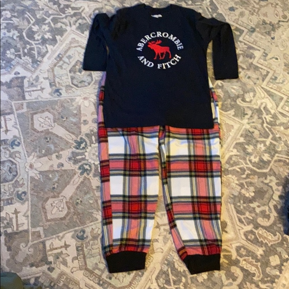 Abercrombie kids sleep set